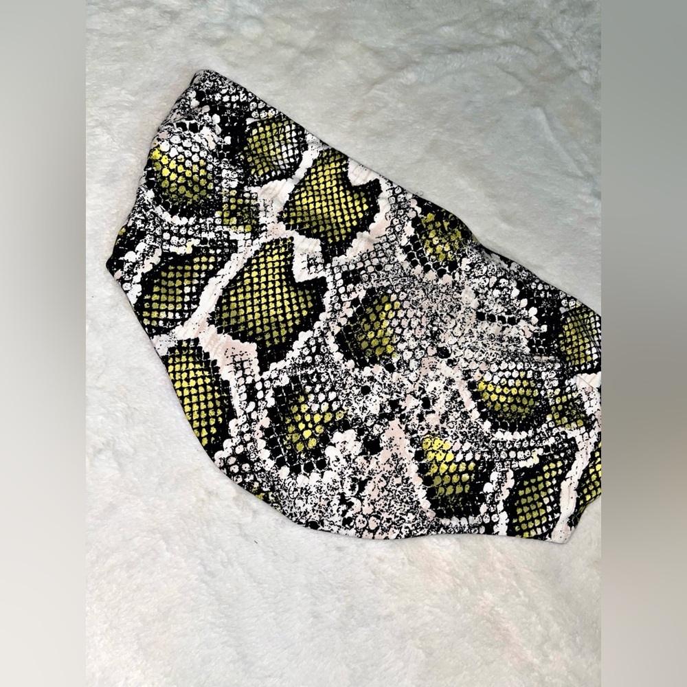 Forever 21 Black and Yellow Snake Pattern tube top crop top